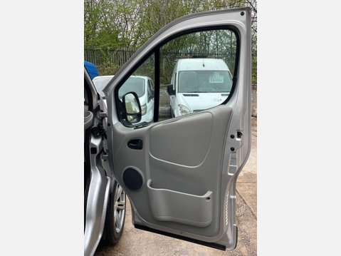 Renault Trafic 2.0 TD dCi SL29 QS6 L1 H1 4dr 21