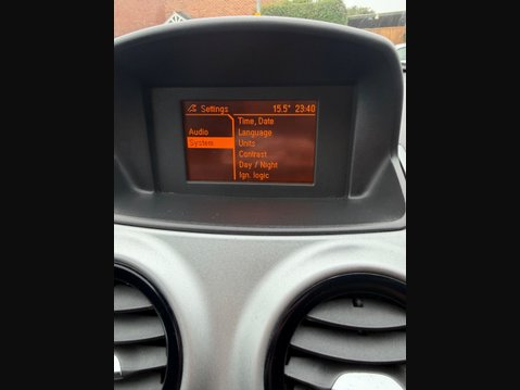 Vauxhall Corsa 1.4 16V Exclusiv Auto Euro 5 3dr (A/C) 19