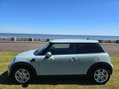 Mini Hatch 1.6 Cooper Steptronic Euro 5 3dr 9