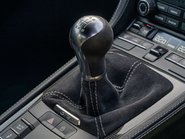 Porsche 718 Cayman GT4 15