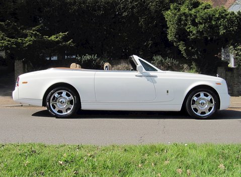 Rolls-Royce Phantom Drophead Coupe 6