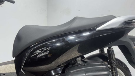Honda SH300i SH 300 2016 32K VERY CLEAN MOT JAN 2027 300CC SCOOTER 18