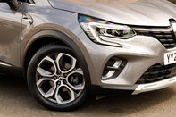 Renault Captur TECHNO E-TECH 11