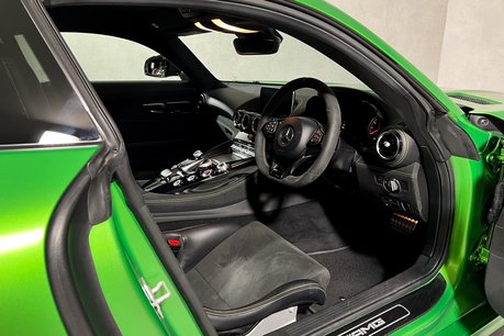 Mercedes-Benz AMG GT R FULL PPF. CARBON FIBRE PACK 1,2 & 3. CARBON ENGINE BAY. AMG TRACK PACK. 11