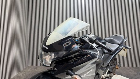Honda CBR 2012 CBR125 20K GOOD RUNNING MOTOR 125CC SPORTS BIKE 17