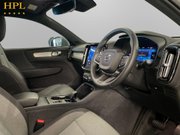 Volvo XC40 2.0 B3 MHEV Core SUV 5dr Petrol Hybrid DCT Auto Euro 6 (s/s) (163 ps) 12