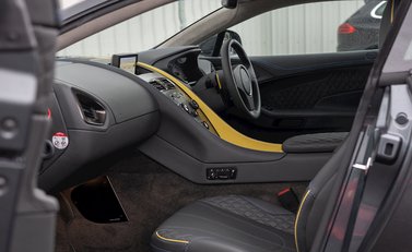 Aston Martin Vanquish S Ultimate 15