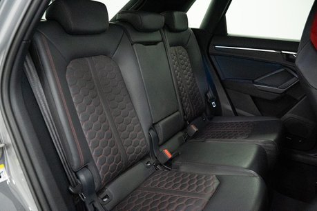 Audi RS Q3 2.5 TFSI Vorsprung SUV 5dr Petrol S Tronic quattro Euro 6 (s/s) (400 ps) 24