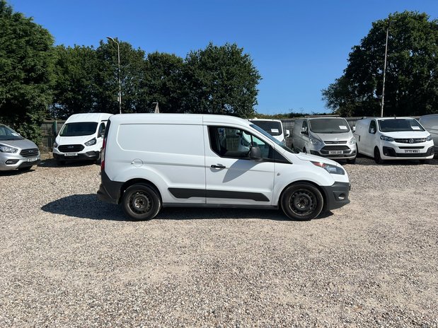 Ford Transit Connect SWB L1H1 Low Roof Ply Lining EURO 6 NO VAT 5