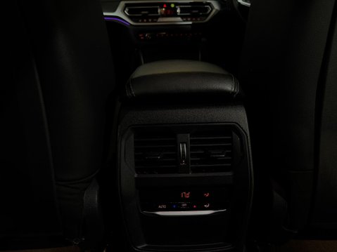 BMW 3 Series 330I M SPORT 17