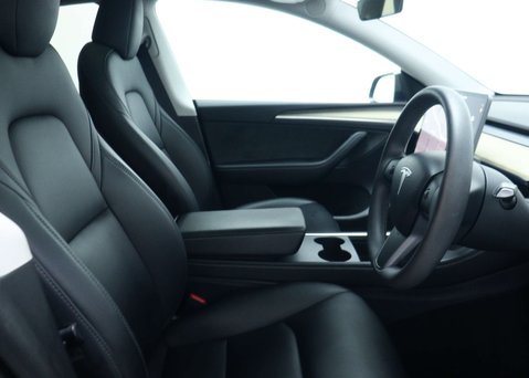 Tesla Model Y (Dual Motor) Long Range SUV 5dr Electric Auto 4WDE (384 bhp) 37