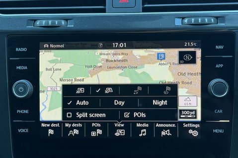 Volkswagen Golf MATCH TDI - 1 OWNER - 11 SERVICES - VAT QUALIFYING - APPLE CAR PLAY 37