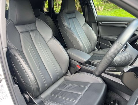 Audi A3 1.5 A3 Sportback 35 TFSI S Line 5dr 16