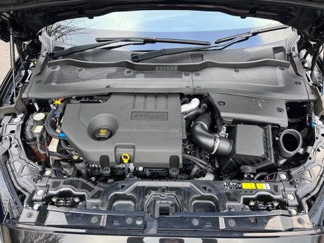 Jaguar E-Pace 2.0 D204 MHEV R-Dynamic Black Auto AWD Euro 6 (s/s) 5dr 39