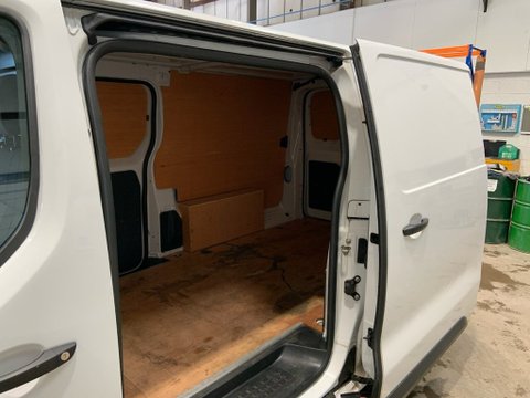 Peugeot Expert BLUEHDI PROFESSIONAL PREMIUM PLUS L2 22