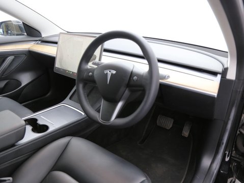 Tesla Model 3 Standard Range Plus Auto RWD 4dr 15