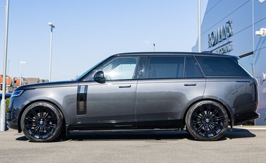 Land Rover Range Rover P615 SV LWB 3