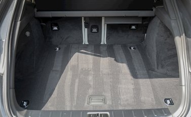 Porsche Panamera Turbo Sport Turismo 27