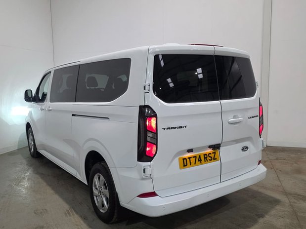Ford Transit Custom Transit Custom 320 H1 Limited 9 Seater 2.0 Eco Blue 136ps 12