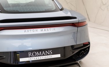 Aston Martin DBS Superleggera 23