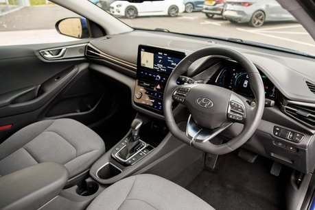 Hyundai IONIQ FIRST EDITION MHEV