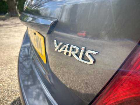 Toyota Yaris 1.33 Dual VVT-i Icon Euro 6 5dr 37