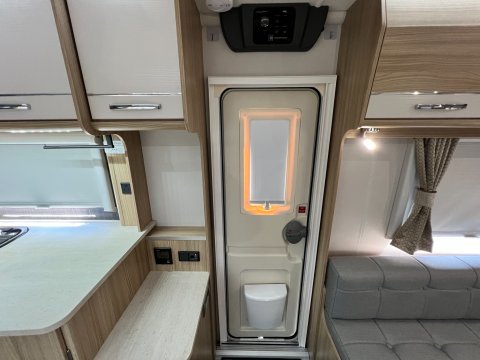 Coachman Vision 630 Plus 37