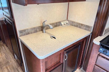 Ford E450 FLEETWOOD. NOW SOLD. SIMILAR REQUIRED. PLEASE CALL 01903 254800. 67