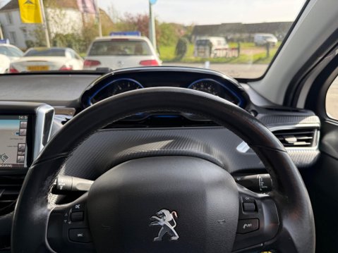 Peugeot 2008 1.6 e-HDi Feline Euro 5 (s/s) 5dr (Mistral) 38