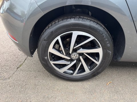 Volkswagen Golf MATCH TDI DSG 29