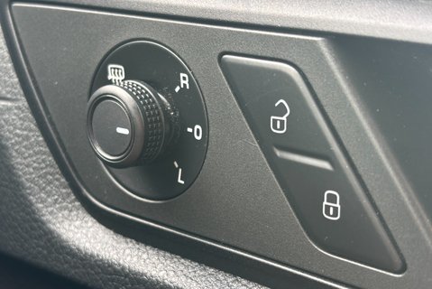 Volkswagen Caddy C20 Tdi Black Edition 30