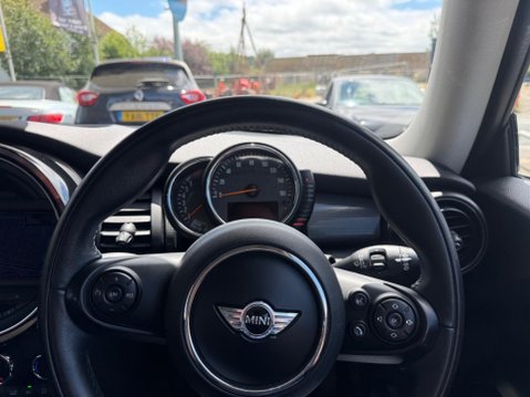 Mini Hatch 1.5 Cooper Euro 6 (s/s) 3dr 31