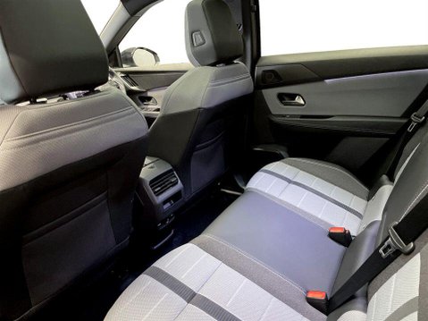 Vauxhall Grandland 73kWh Ultimate SUV 5dr Electric Auto (213 ps) 21