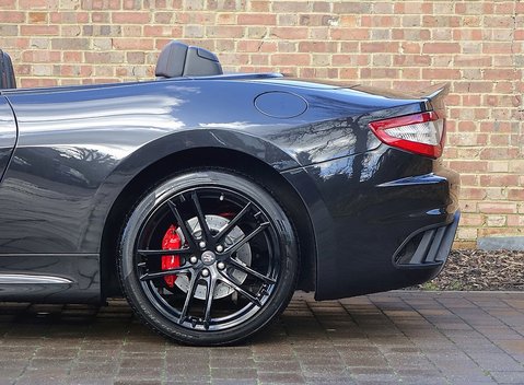 Maserati Grancabrio MC 10