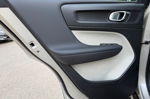 Volvo XC40 T5 INSCRIPTION AWD -XENIUM -360 CAMERA -PAN ROOF -HARMAN KARDON -WINTER PAC 29