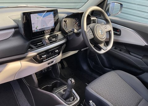 Suzuki Swift Ultra 1.2 Mild Hybrid 13