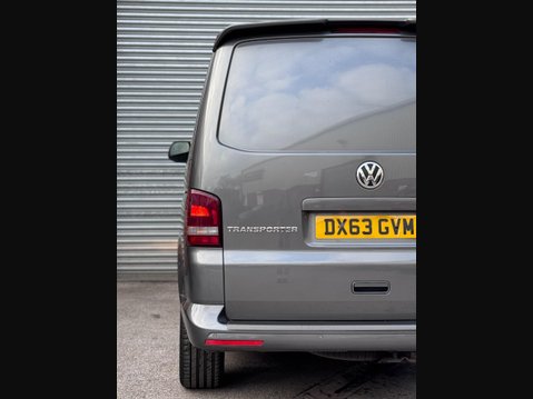 Volkswagen Transporter 2.0 BiTDI T32 Highline Panel Van 4dr Diesel DSG L1 H1 (214 g/km, 178 bhp) 22