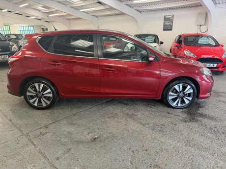 Nissan Pulsar 1.2 DIG-T N-Connecta Euro 6 (s/s) 5dr 7