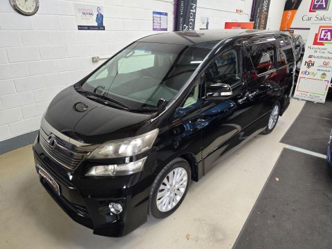 Toyota Vellfire 5