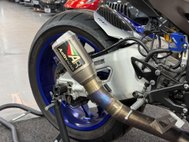 Yamaha R1M 1000 Super Sports Petrol Manual (200 ps) 12