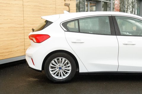 Ford Focus TITANIUM 7