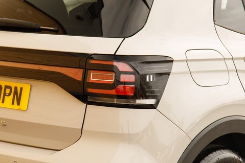 Volkswagen T-Cross ACTIVE TSI DSG 9