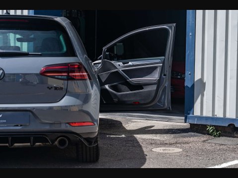 Volkswagen Golf 2.0 Golf GTi TCR Semi-Auto 5dr 8