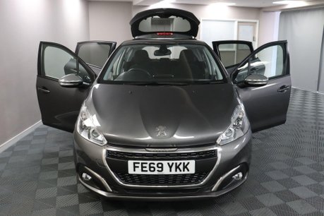 Peugeot 208 PURETECH S/S SIGNATURE 7