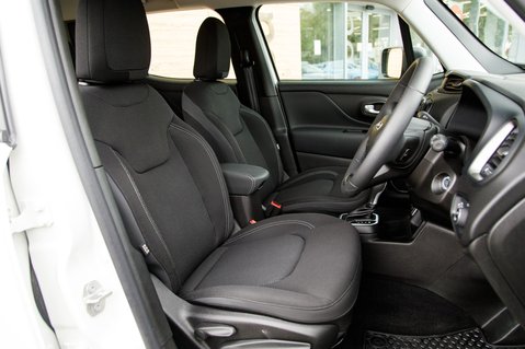 Jeep Renegade ALTITUDE 30