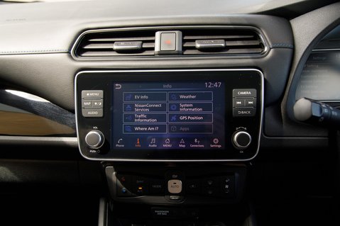 Nissan LEAF TEKNA 27