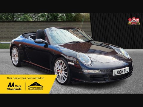 Porsche 911 CARRERA 4 TIPTRONIC S 19