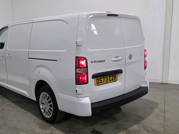 Vauxhall Vivaro VIVARO L2 DIESEL 3100 2.0d 145PS Pro H1 Van 12