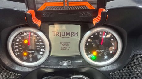 Triumph Trophy 1200 SE 2015 42K FULLY KITTED TOURER MOT COMES SERVICED WARRANTY 9
