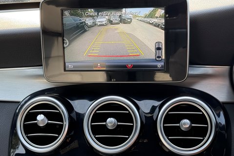 Mercedes-Benz C Class C250 D AMG LINE PREMIUM - 10 SERVICES - 2 OWNERS - LIGHT INTERIOR 10